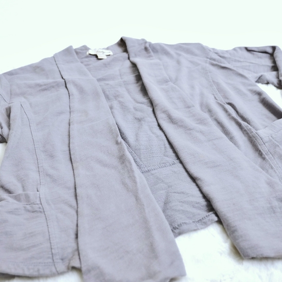 ⭐ 3/$15 ⭐ Forever 21 cardigan - Picture 3 of 9